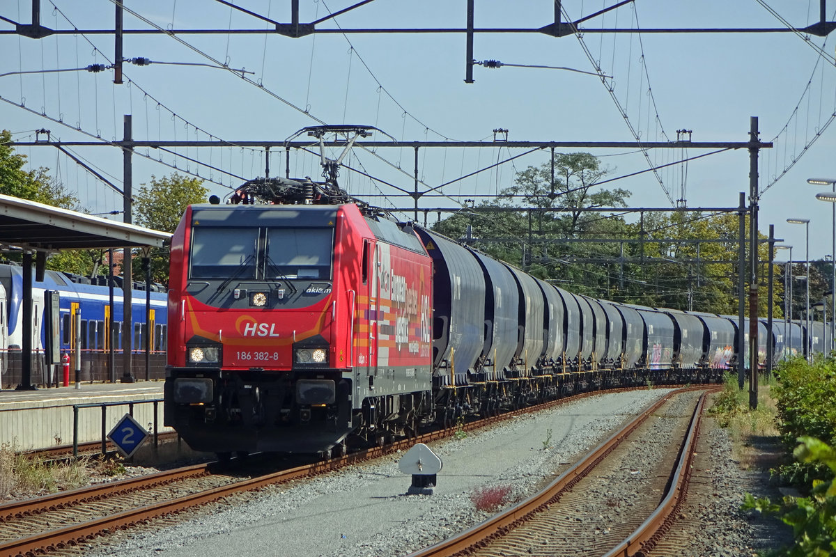 HSL 186 382 verl�sst mit ein Getreidezug Oss am 14 Augustus 2019. 