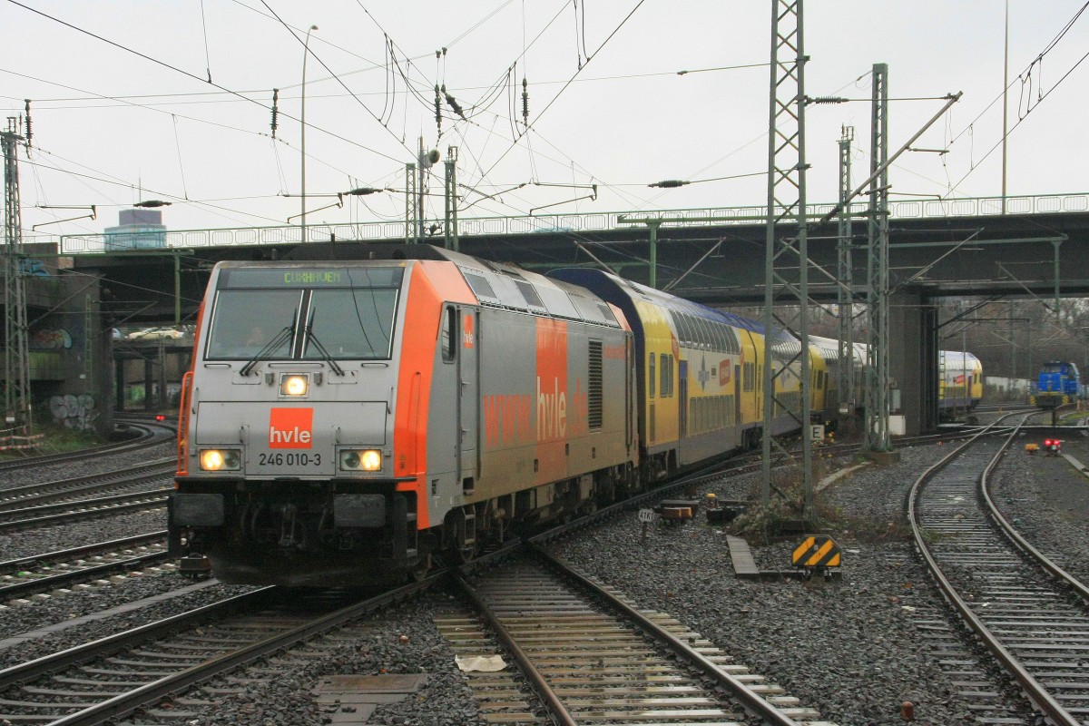 HVLE 246 010 mit RE5 nach Cuxhaven bei der Einfahrt in Hamburg Hbf am 18.12.2014