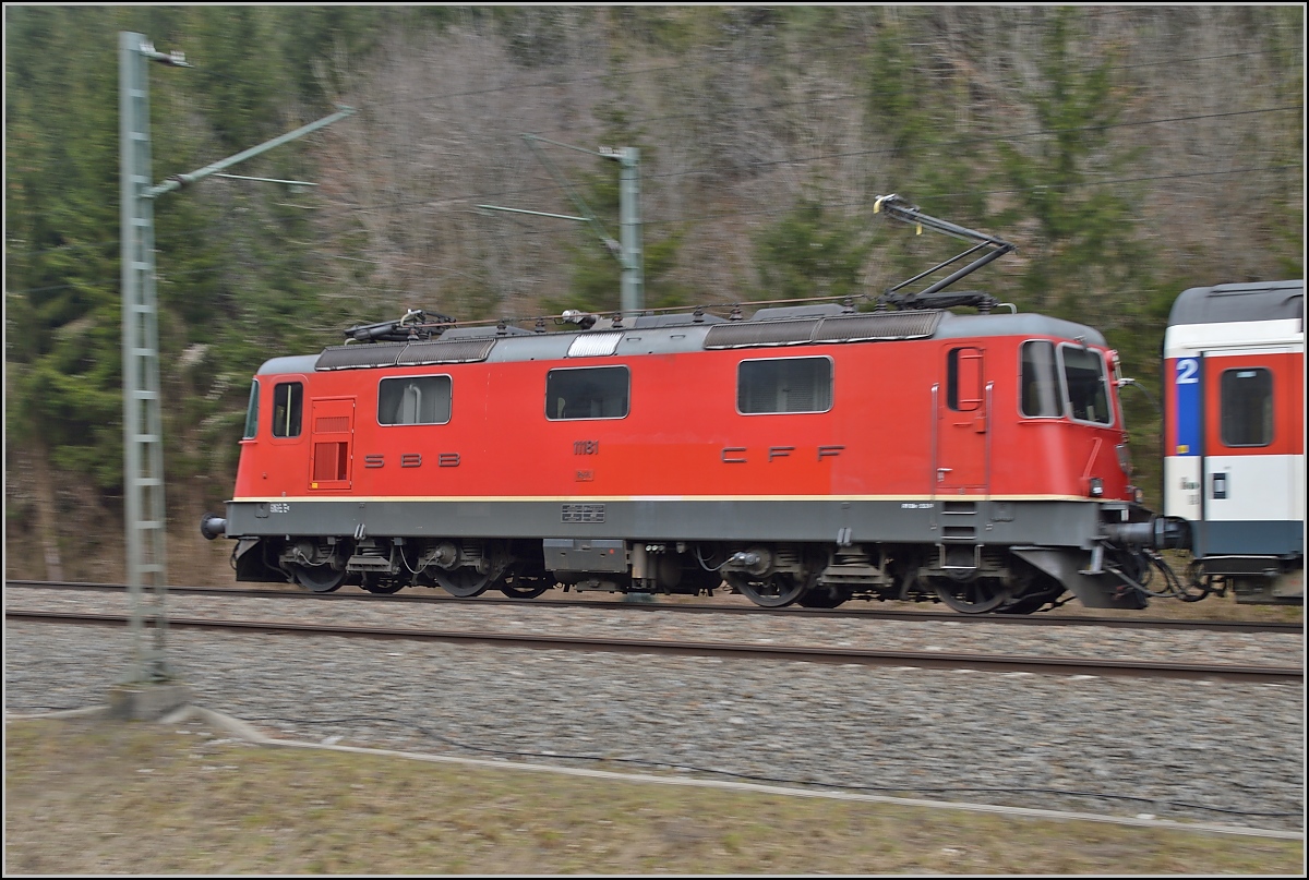 IC Zürich – Stuttgart in der Thayinger Kurve. März 2013.