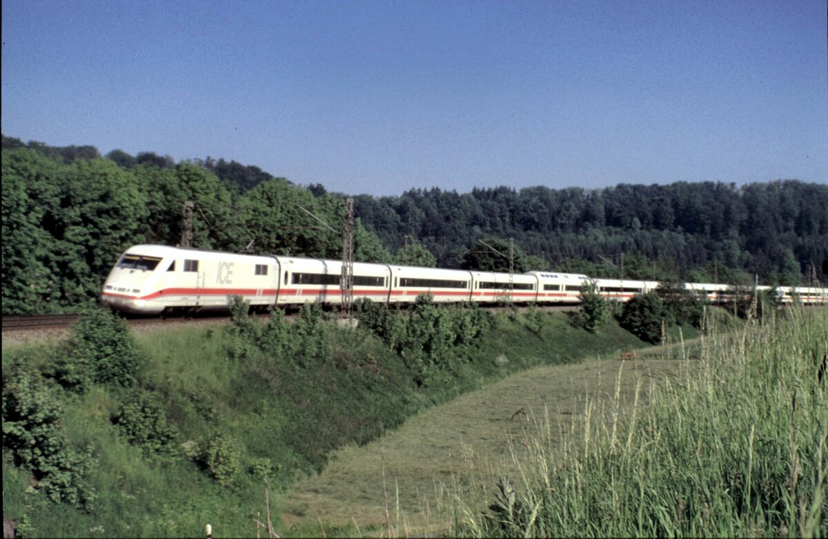 ICE 1 bei Urspring am 0606.1996.