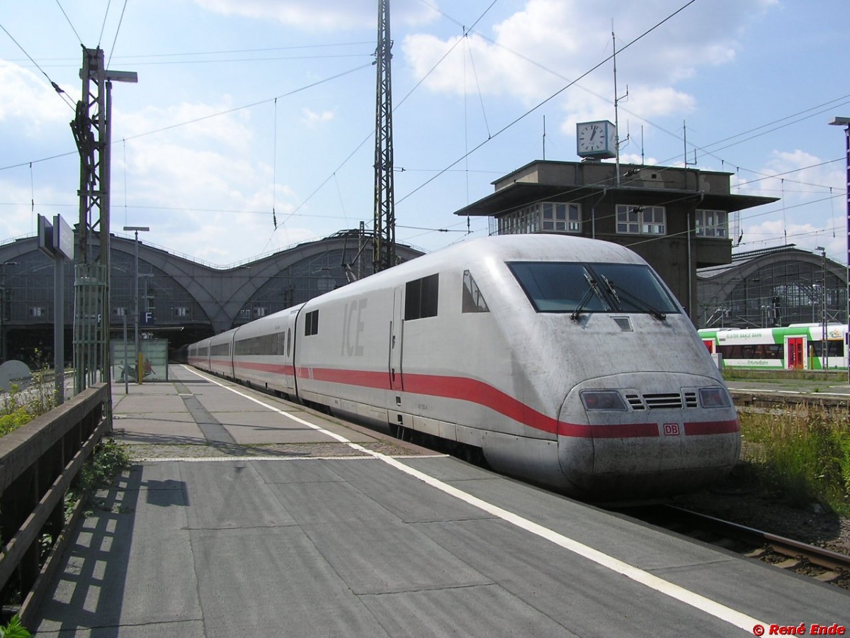 ICE 1  Neum�nster  in Leipzig Hbf.
