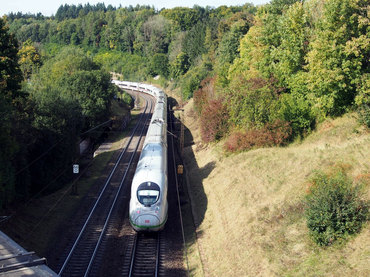 ICE 3 auf der Geislinger Steige am 02.10.2021.