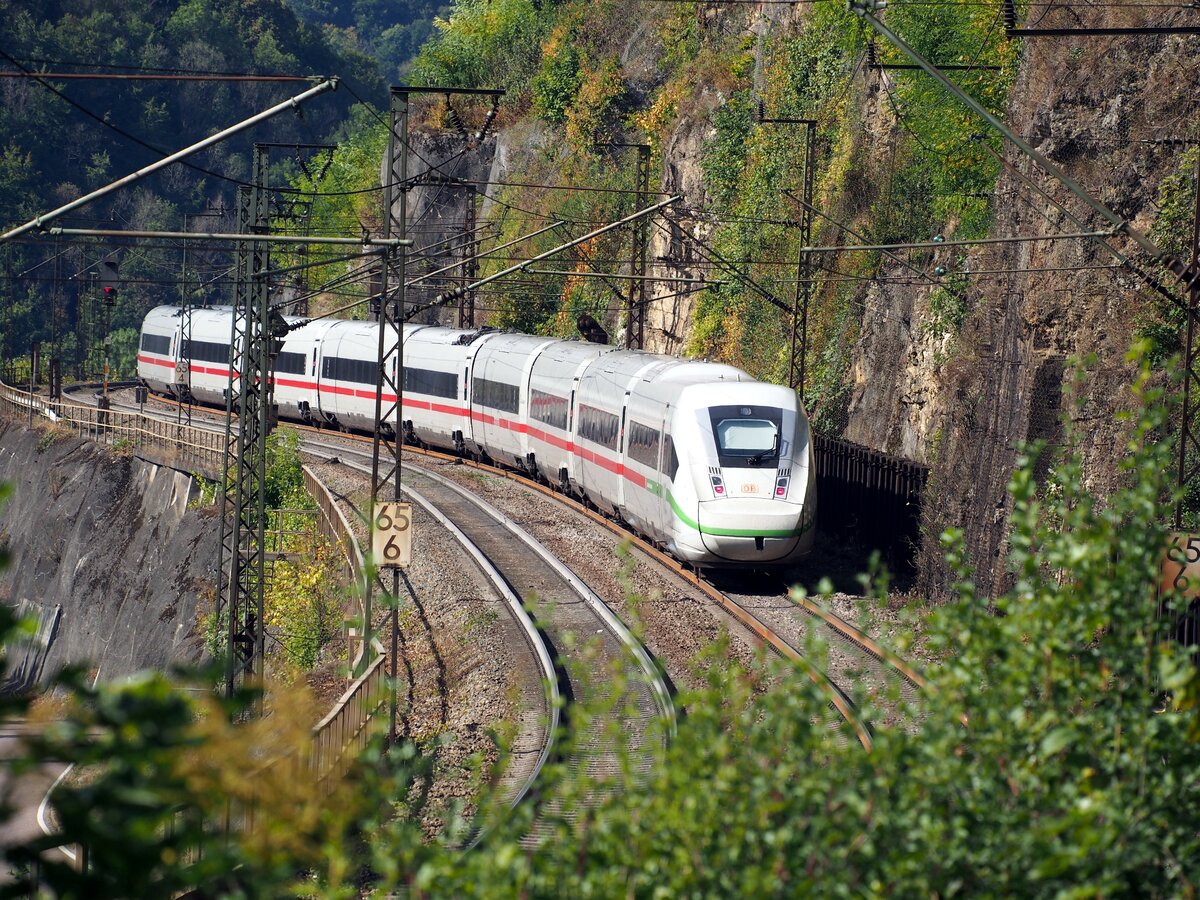 ICE 4 auf der Geislinger Steige am 02.10.2021.