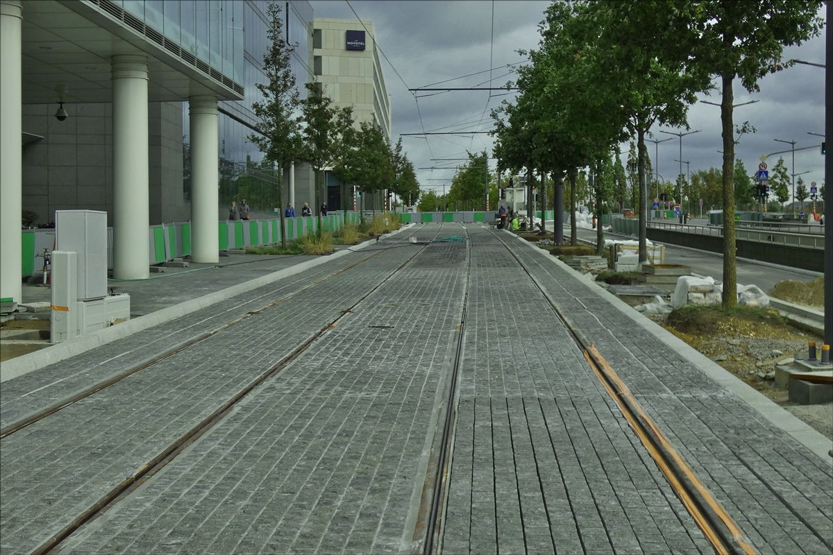 Impressionen der Stra�enbahnbaustelle auf dem Plateau du Kirchberg. (Hans) 04.10.2017