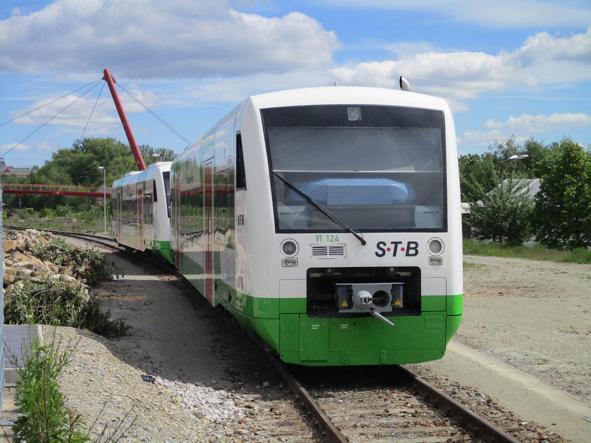 In Ilmenau stand am 30.Mai 2020,abgestellt der STB VT 124 und 121.