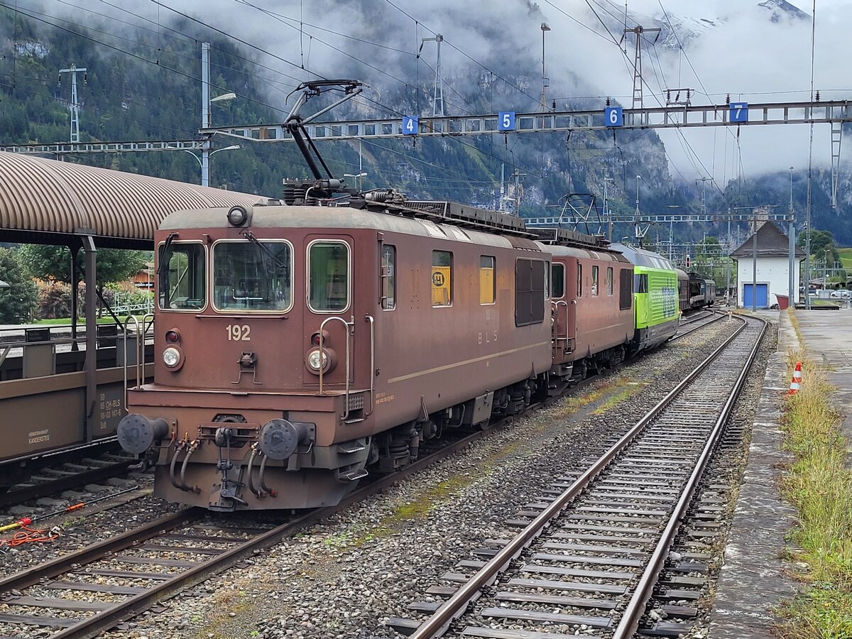 In Kandersteg abgestellte BLS Re 4/4 192 und 184 sowie die BLS Re 465 004
12. Sept 2024