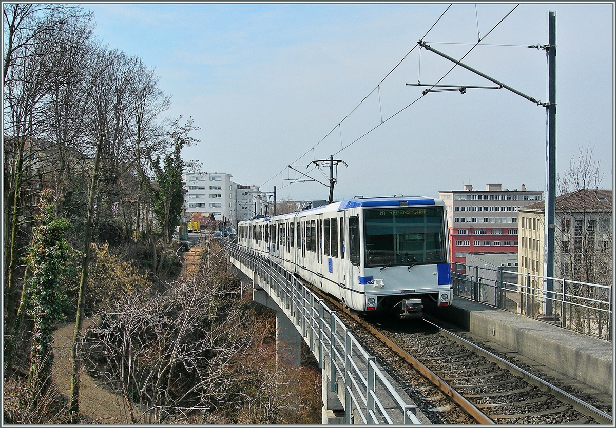 In Lausanne verkehren auf der m1 (M�tro Linie 1, die praktisch �berall offen verl�uft) Bem 550.
3. M�rz 2011