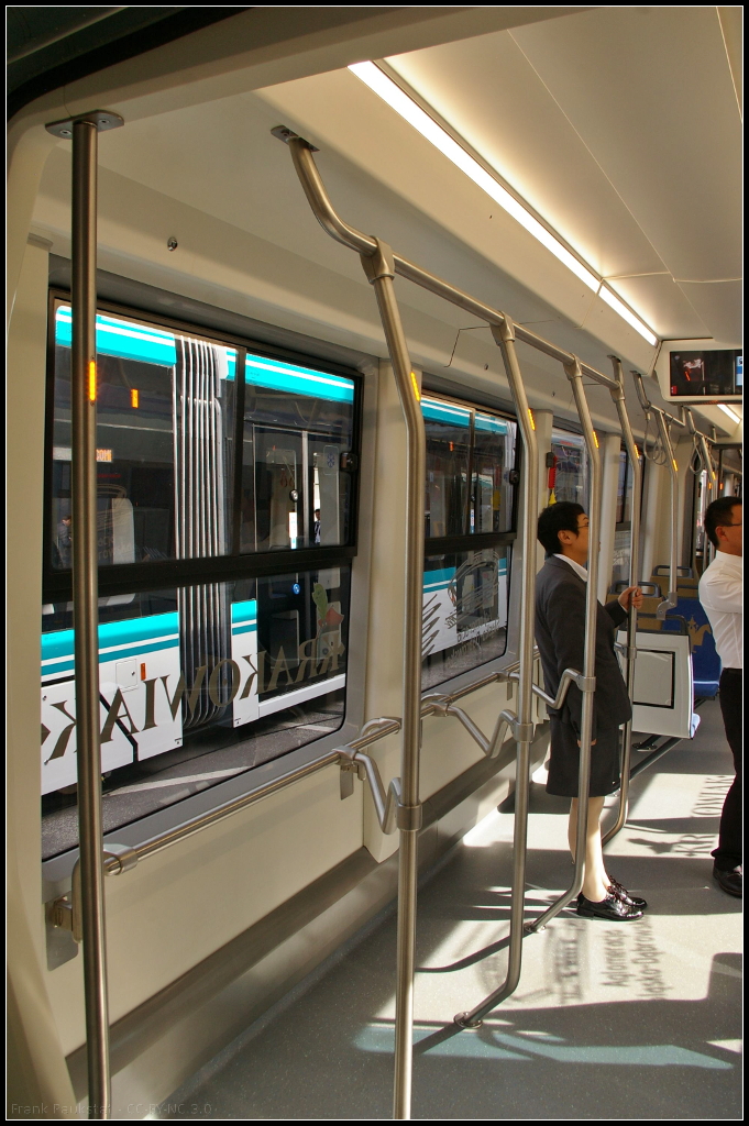 InnoTrans 2016 in Berlin: Abstellbereich unter anderem auch f�r Fahrr�der in der Pesa Twist 2014N f�r MPK Krakowie.
