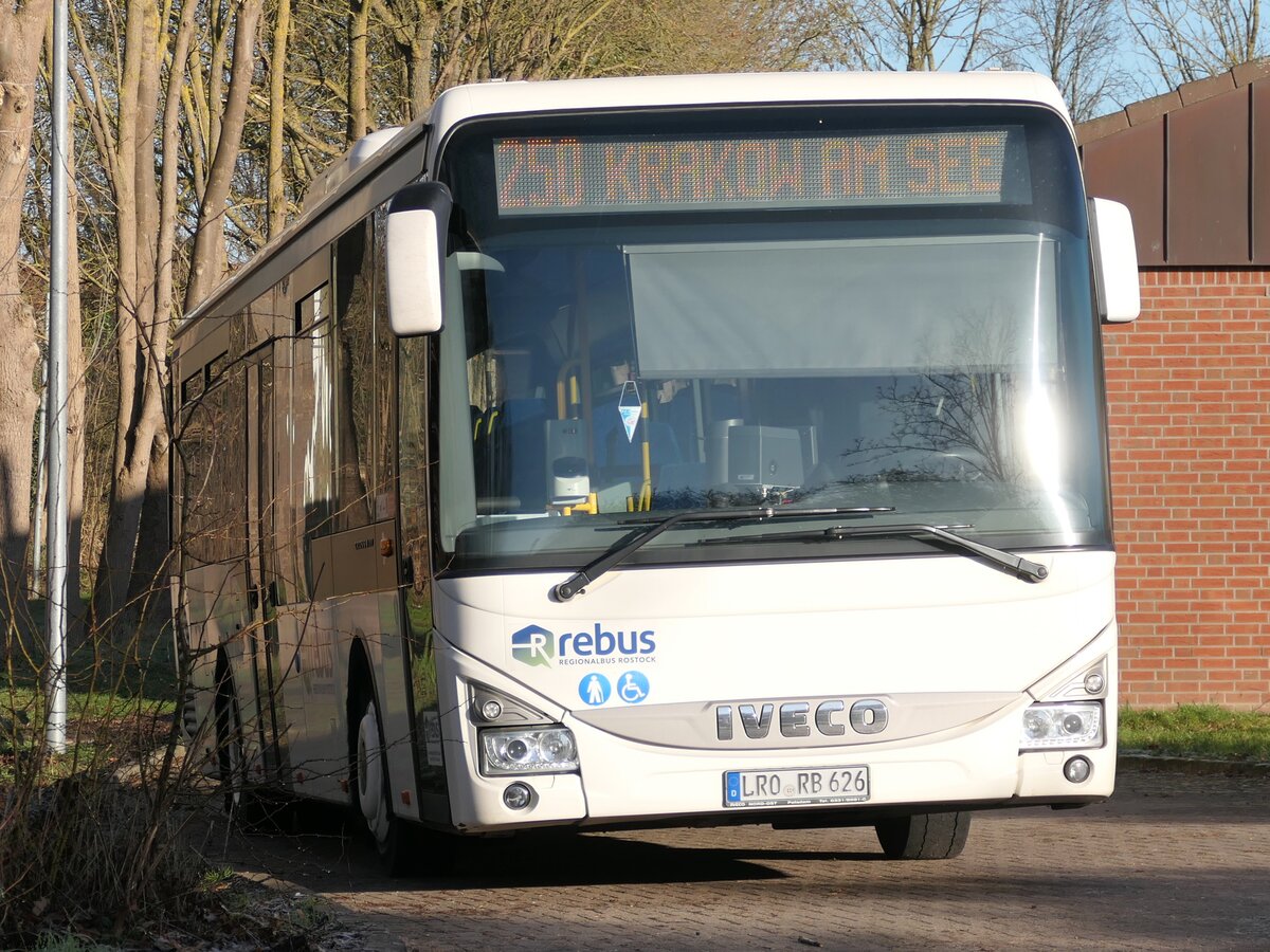 Iveco Crossway von Regionalbus Rostock in Krakow am See.