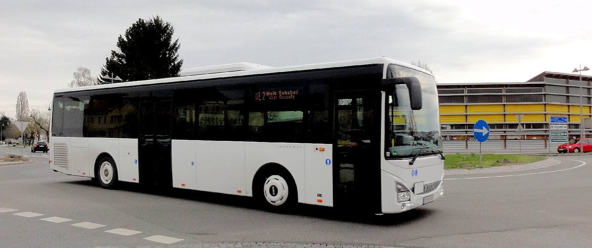 Iveco Crossway,Linienbus der �BB(WL2),Wachau linkes Donauufer in Krems an der Donau gesehen.