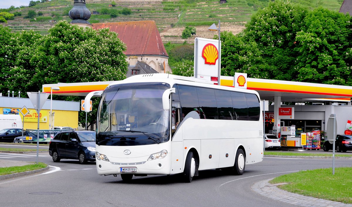 King Long aus �sterreich in Krems gesehen.