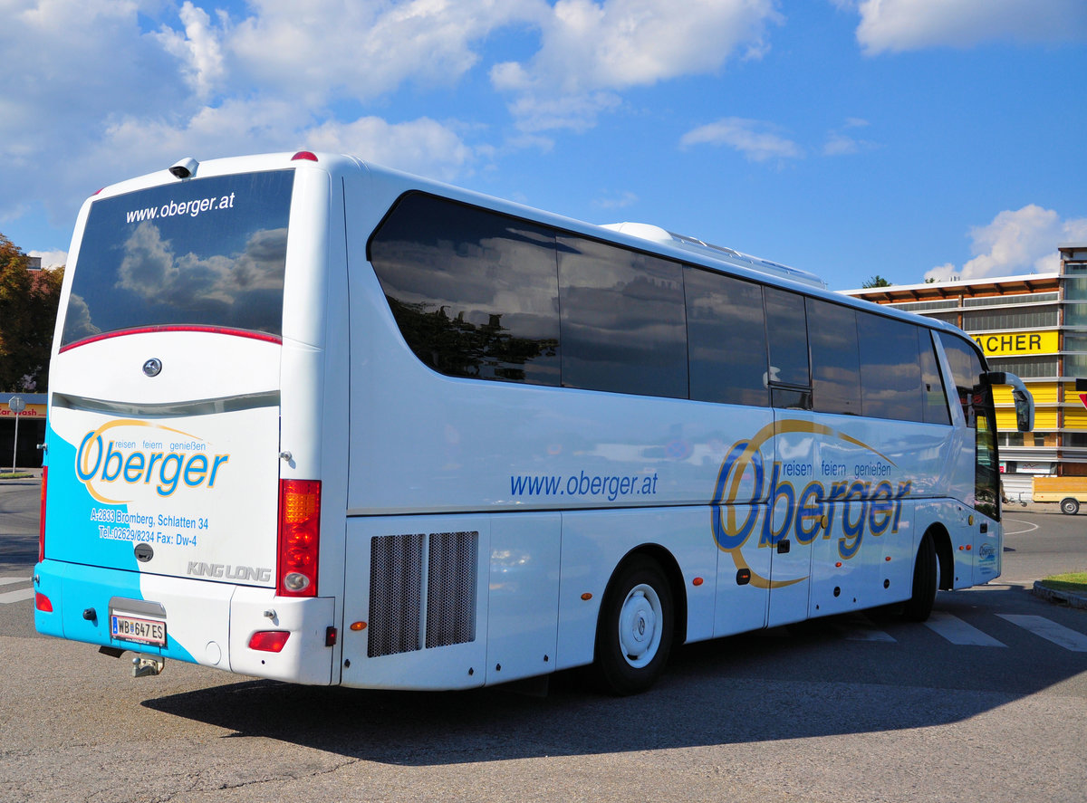 King Long von Oberger Reisen aus �sterreich in Krems gesehen.