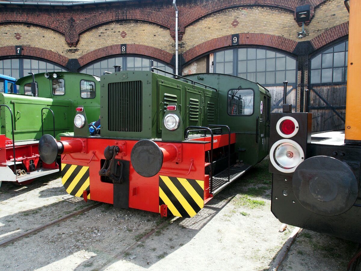 Köf Nr.4 von VEB Babelsberg Baujahr 1955 im Bw Dresden Altstadt bei 7.Dampfloktreffen in Dresden am 17.04.2015.