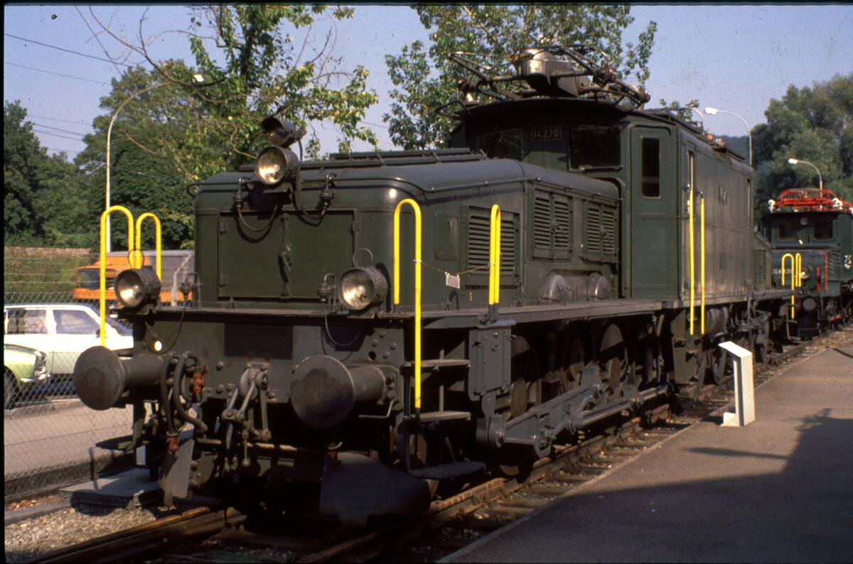 Krokodilausstellung im Verkehrshaus Luzern: SBB Ce 6/8 II Nr.14 270am 23.08.1979. Dieses Krokodil stand später auf dem Denkmals-Sockel in Erstfeld.