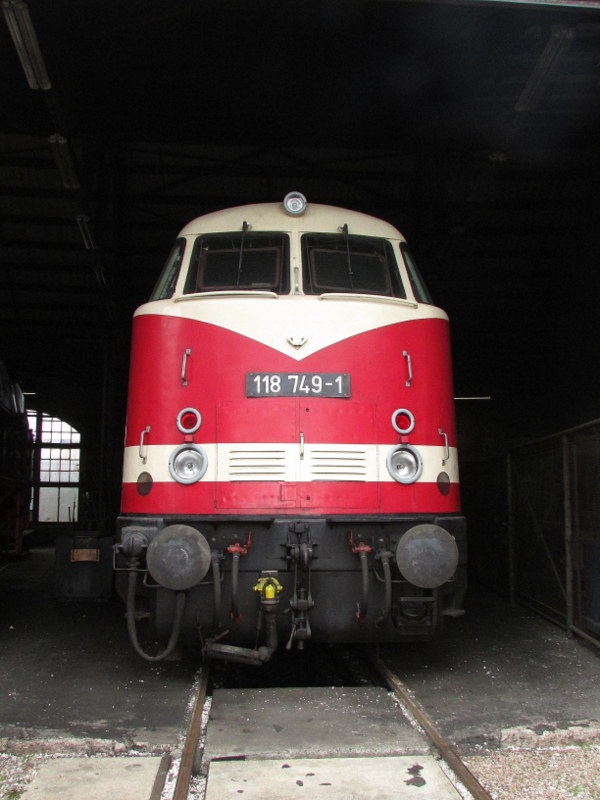 Lok Portrait von 118 749-1.
