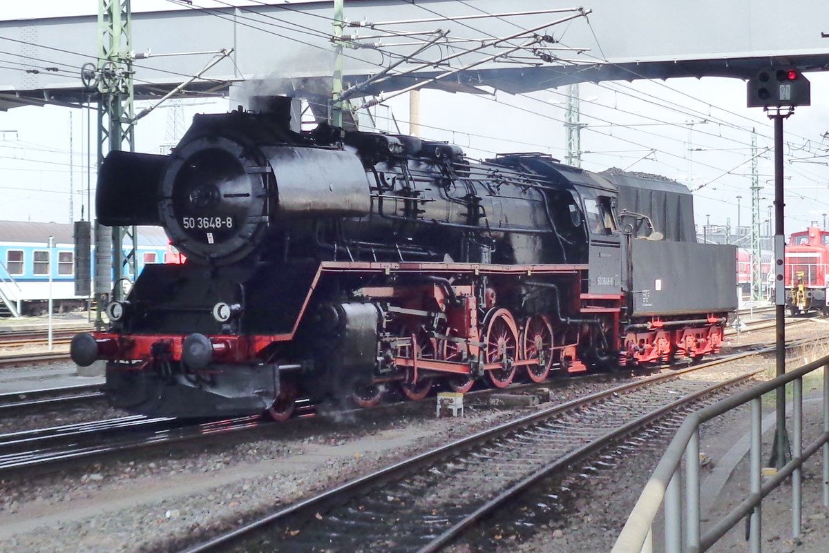 Lokführerstandsmitfahrtlok 50 3648 war am 8 April 2018 aktiv in Dresden-Altstadt. 