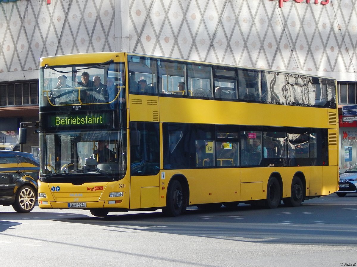 MAN Lion's City DD der BVG in Berlin.