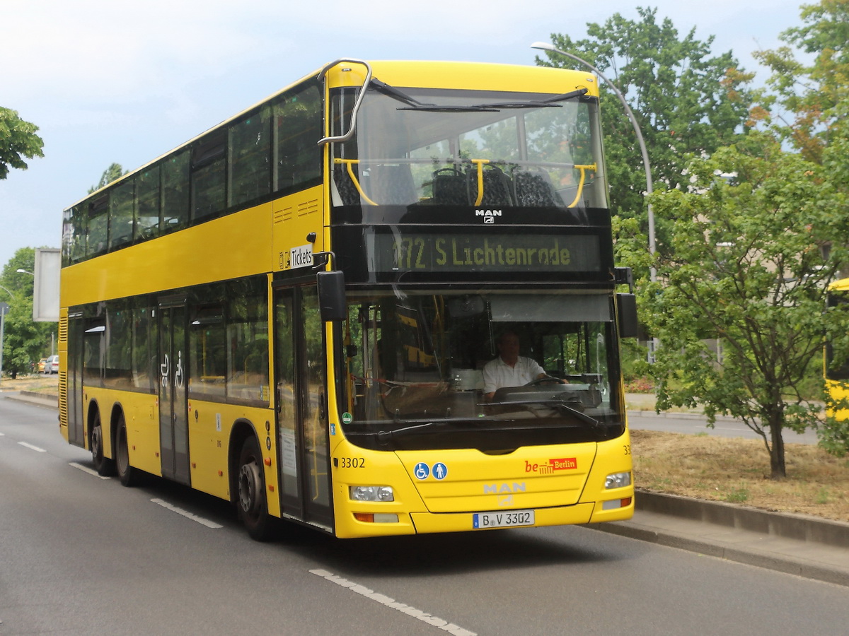 MAN Lion's City DD der BVG in Berlin Rudow nach der Wendschleife nun Richtung U Bahnhof Rudow am 02. Juli 2021.