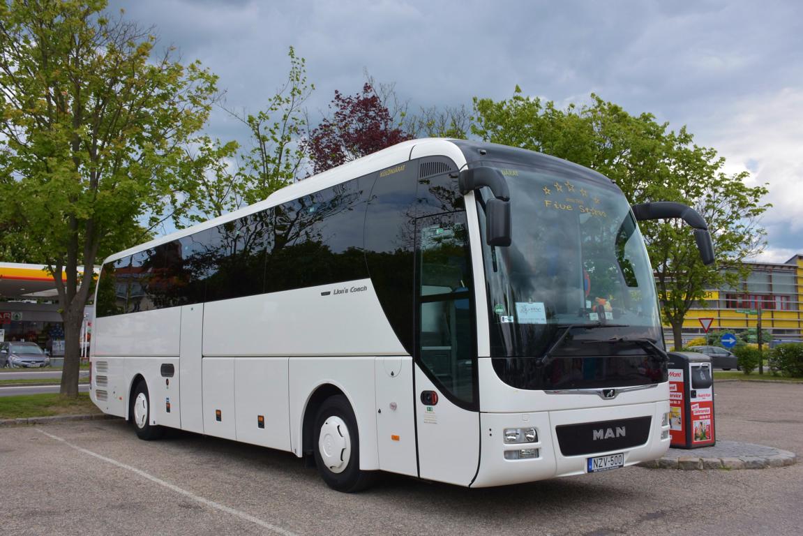 MAN Lion`s Coach aus Ungarn in Krems.