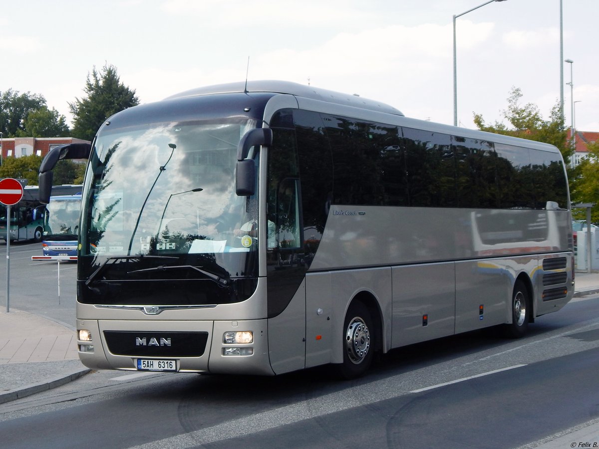 MAN Lion's Coach von Carsline aus Tschechien in Schwerin.