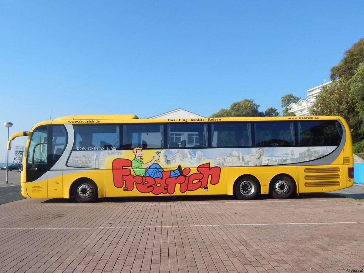 MAN Lion's Coach von Fredrich aus Deutschland im Stadthafen Sassnitz.