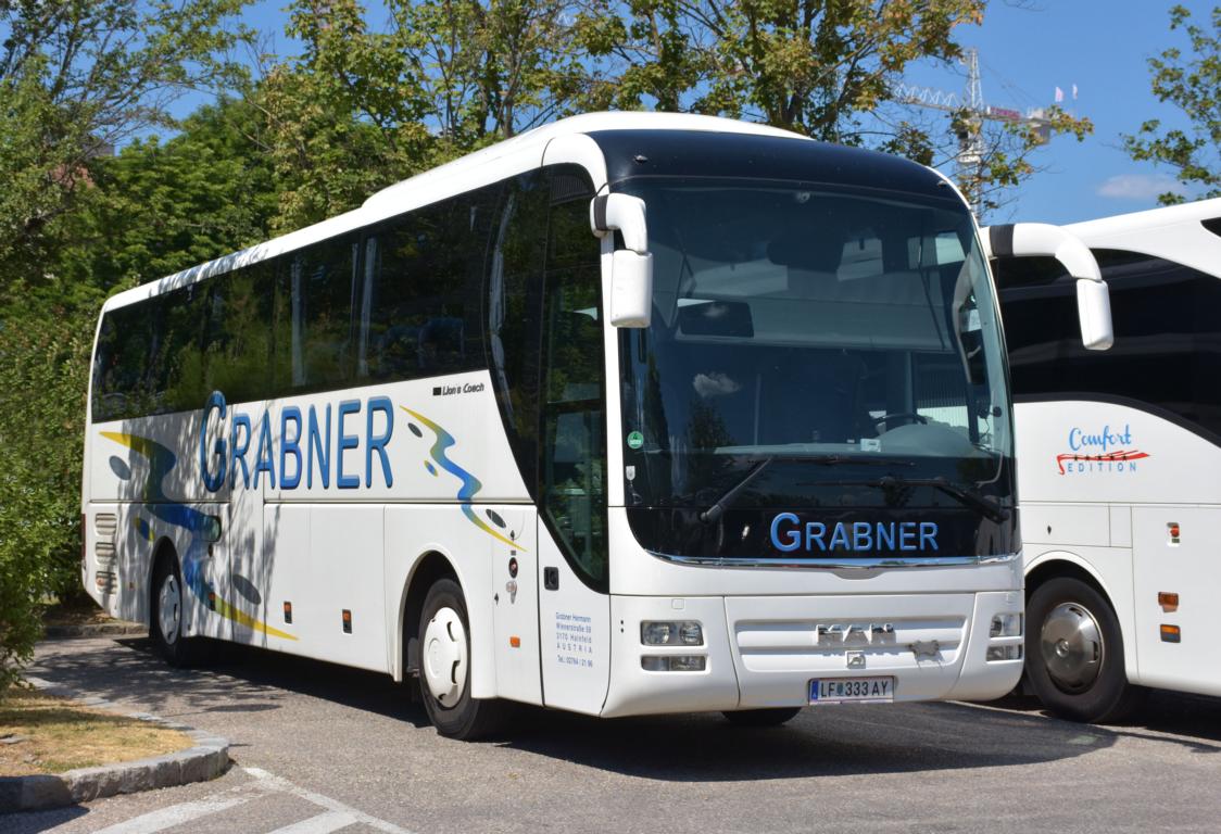 MAN Lion`s Coach von GRABNER Reisen aus Nieder�sterreich 06/2017 in Krems.