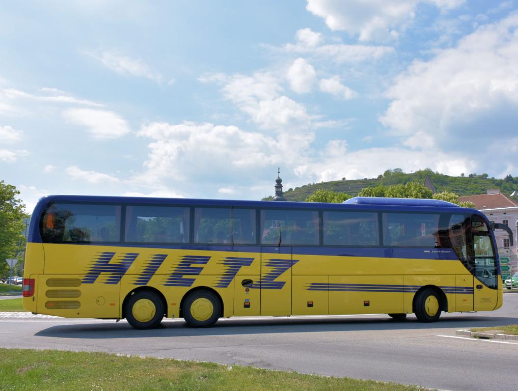 MAN Lion`s Coach von HIETZ Reisen aus Nieder�sterreich in Krems.