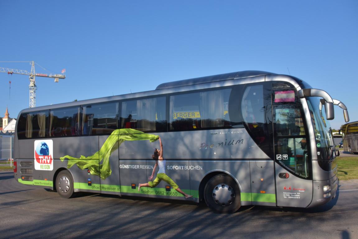 MAN Lion`s Coach von K & K Busreisen aus �sterreich 10/2017 in Krems.