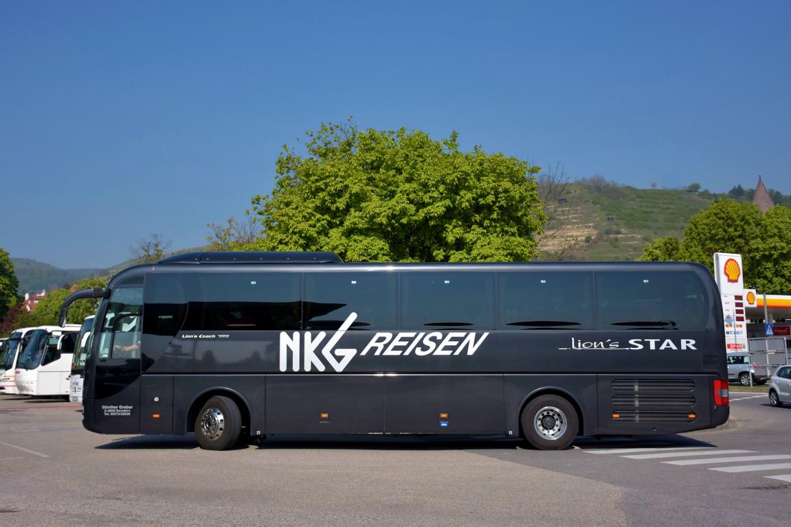 MAN Lion`s Coach von NKG Reisen aus �sterreich in Krems.