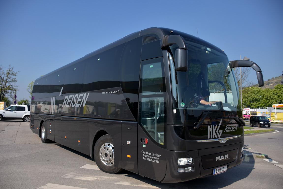 MAN Lion`s Coach von NKG Reisen aus �sterreich in Krems.