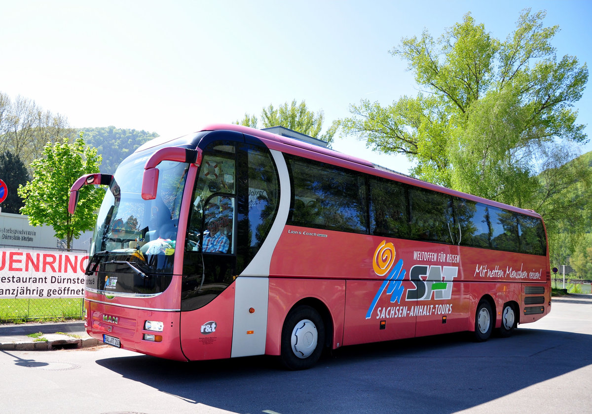 MAN Lions Coach von Reise-Bus-Service aus der BRD in D�rnstein/Nieder�sterreich gesehen.