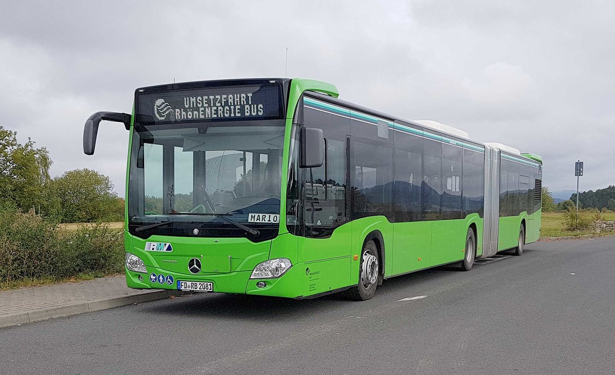 MB Citaro (2081) von RhoenEnergie steht im September 2020 auf dem Busplatz der Gedenksttte POINT ALPHA