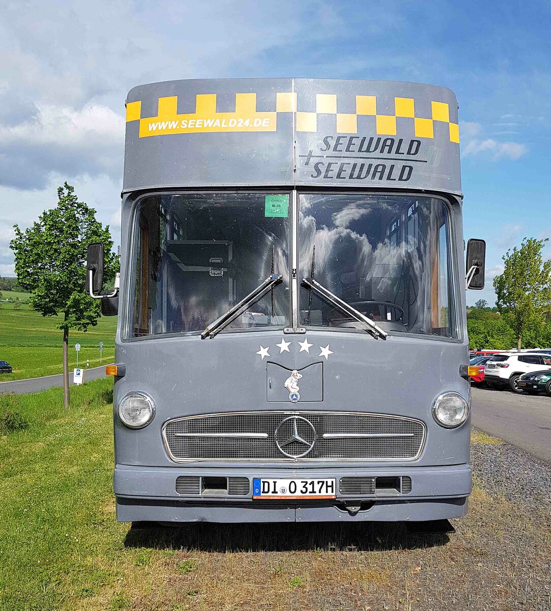 MB vom Ingenieurb�ro SEEWALD + SEEWALD steht auf dem Parkgel�nde der Rettmobil 2022 in Fulda