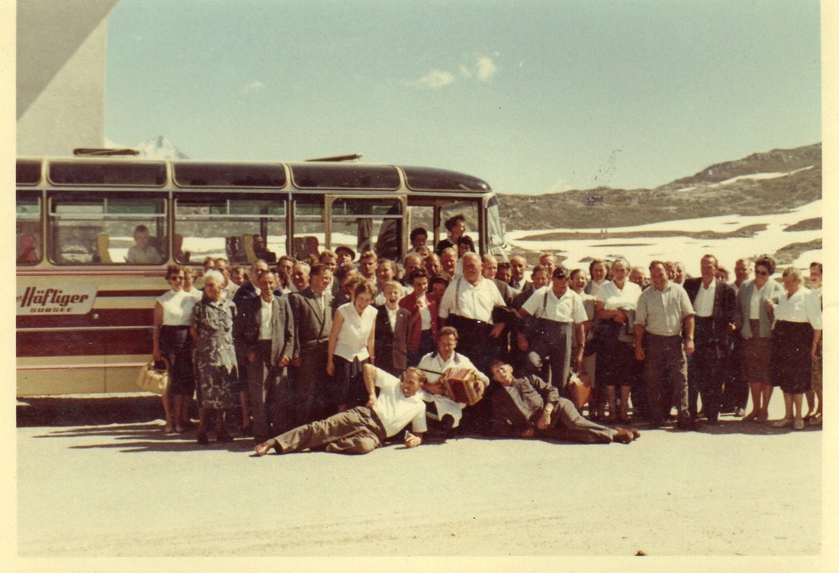 (MD060) - Aus dem Archiv: H�fliger, Sursee - ? - Saurer um 1965 