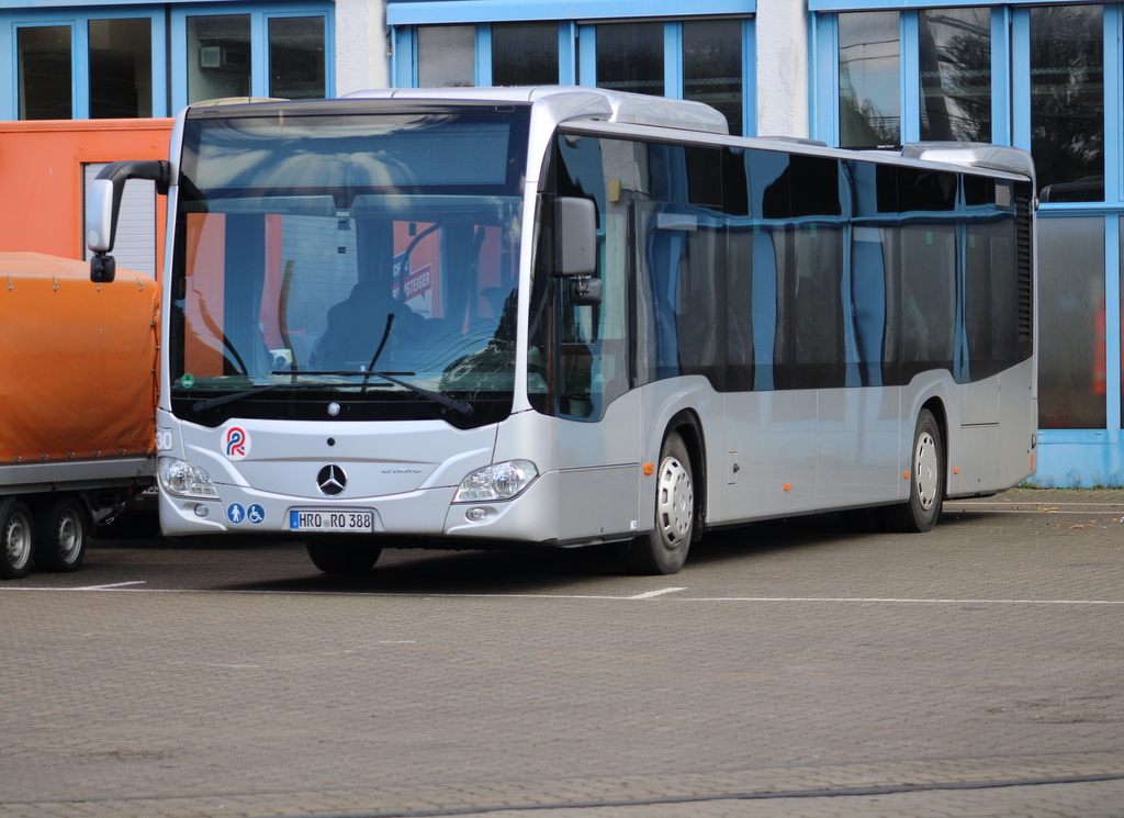 Mercedes Benz Citaro Wagen 530 - Baujahr 2020 stand am 04.10.2024 auf dem Gel�nde der Rostocker Stra�enbahn AG