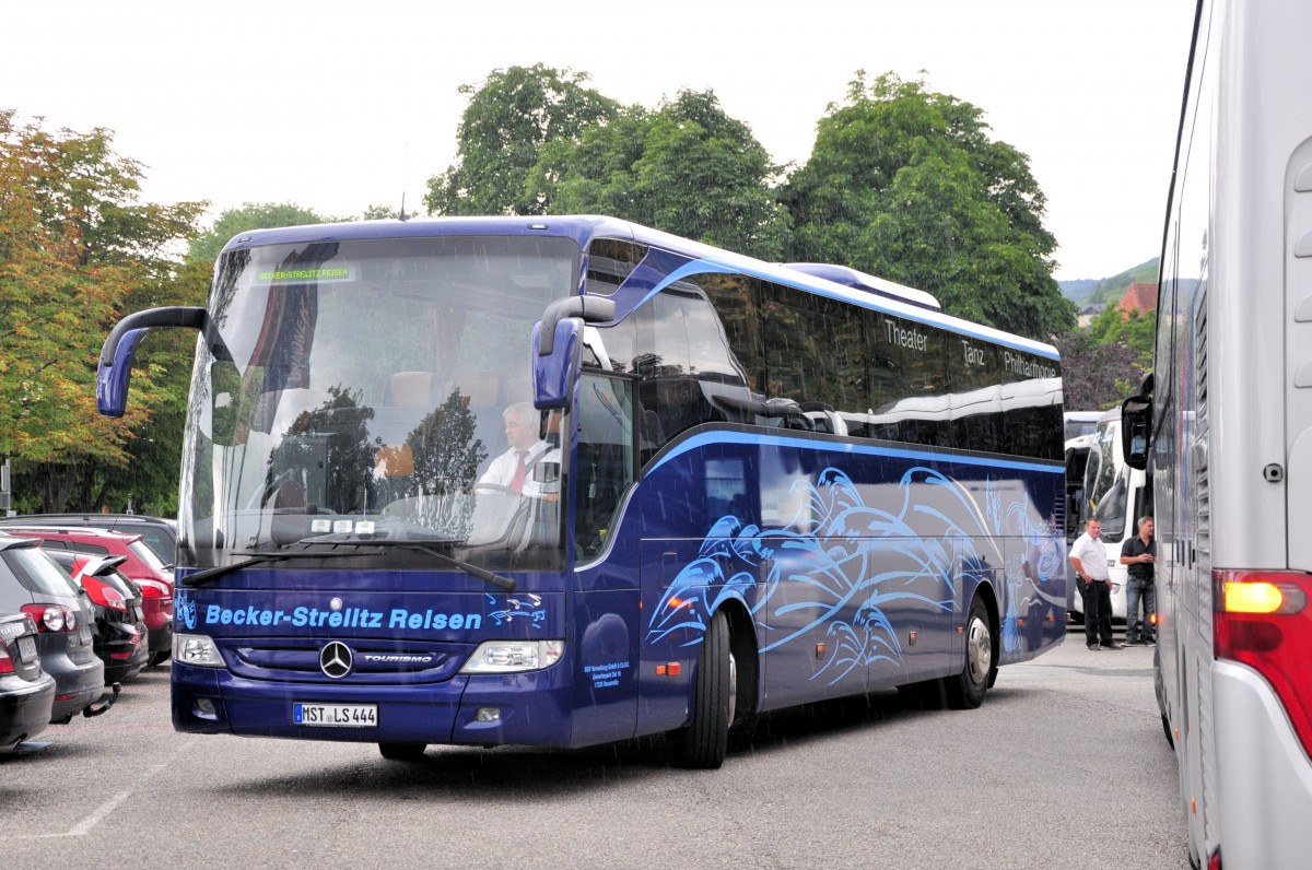 Mercedes Benz Tourismo von Becker-Strelitz Reisen aus Deutschland am 12. Juli 2014 in Krems gesehen.