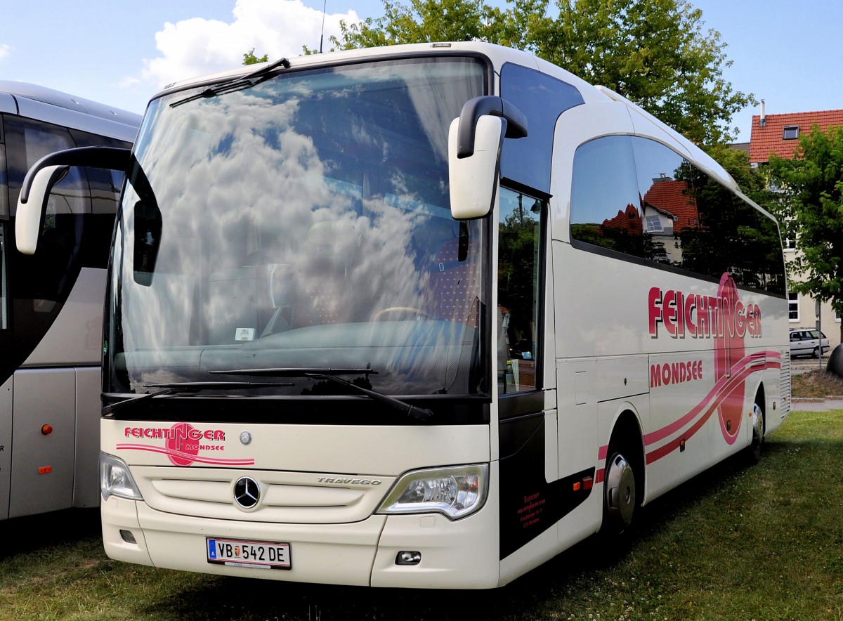 MERCEDES BENZ Travego von Feichtinger Reisen / �sterreich am 12.7.2013 in Krems.