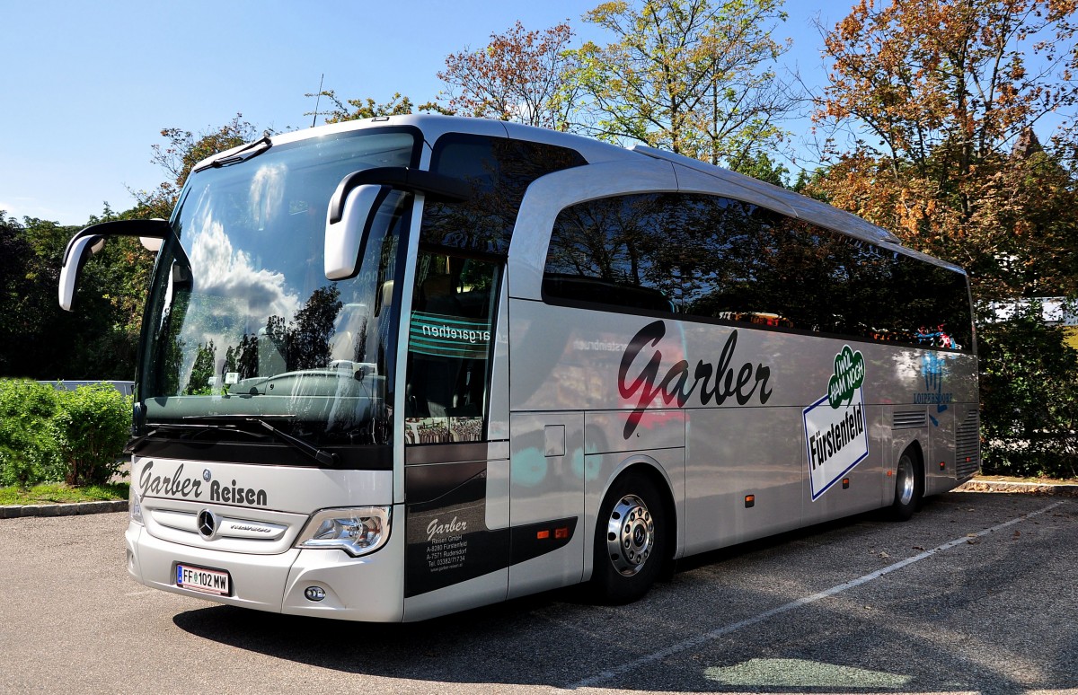 Mercedes Benz Travego von GARBER Reisen aus sterreich am 24.August 2014 in Krems gesehen.