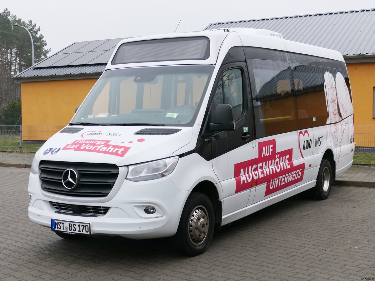 Mercedes Sprinter von Becker-Strelitz Reisen aus Deutschland in Neustrelitz.