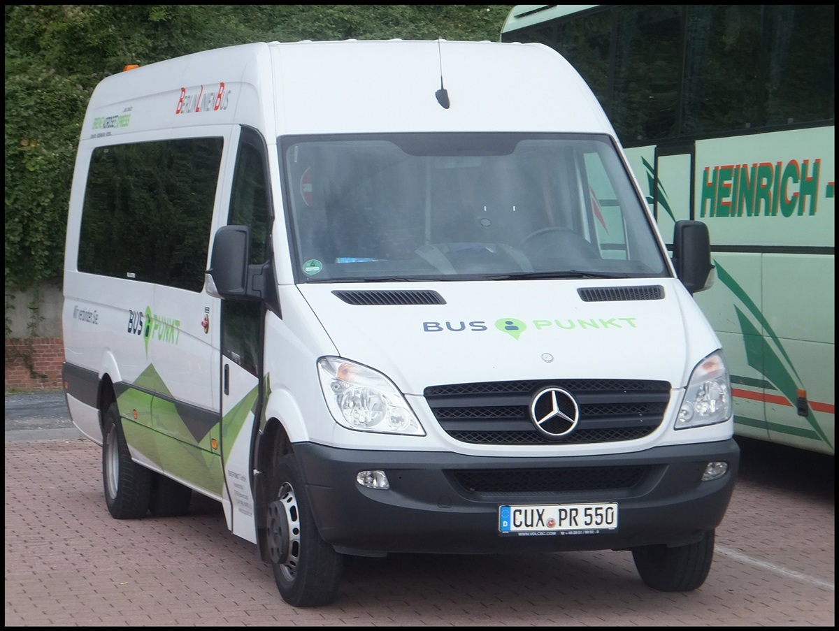 Mercedes Sprinter von Bus Punkt aus Deutschland im Stadtafen Sassnitz.