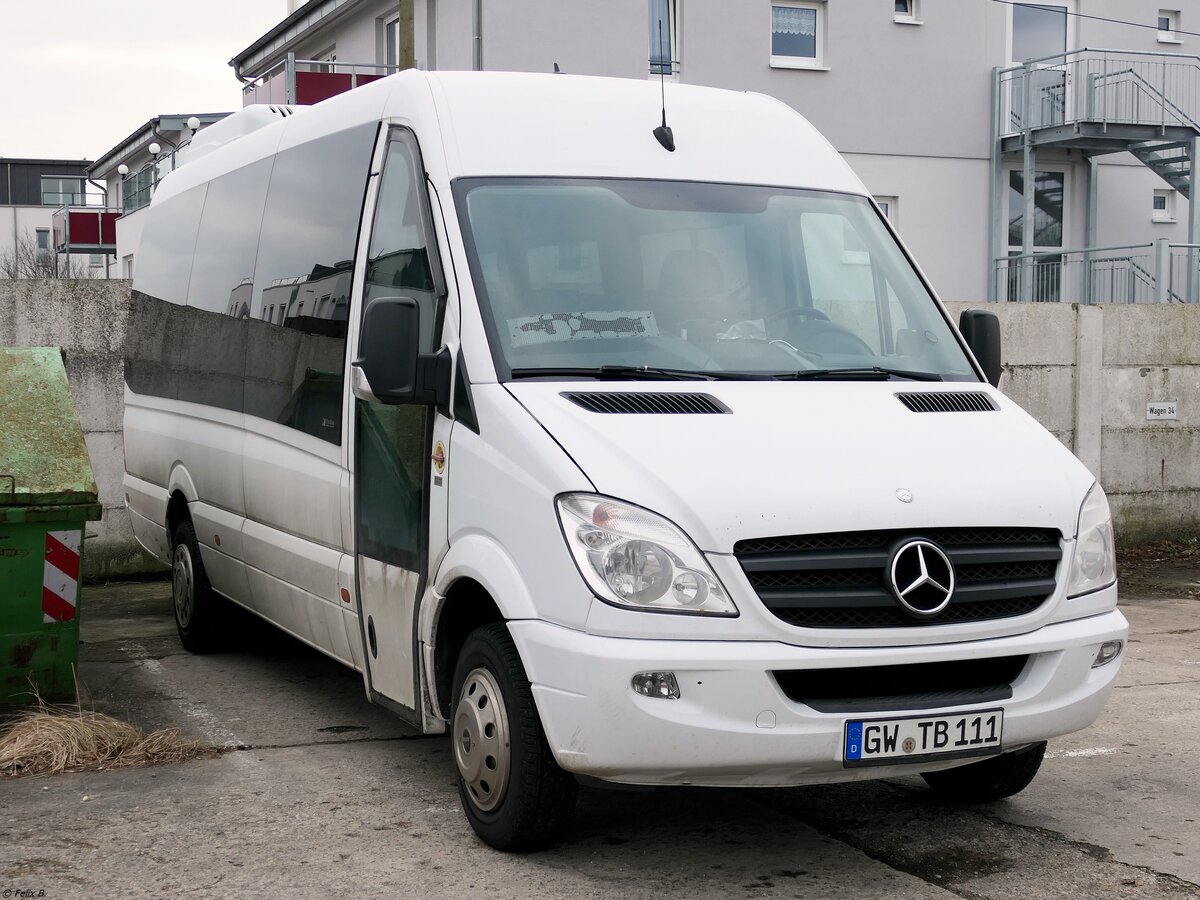 Mercedes Sprinter von Taxi Wedow aus Deutschland in Greifswald.