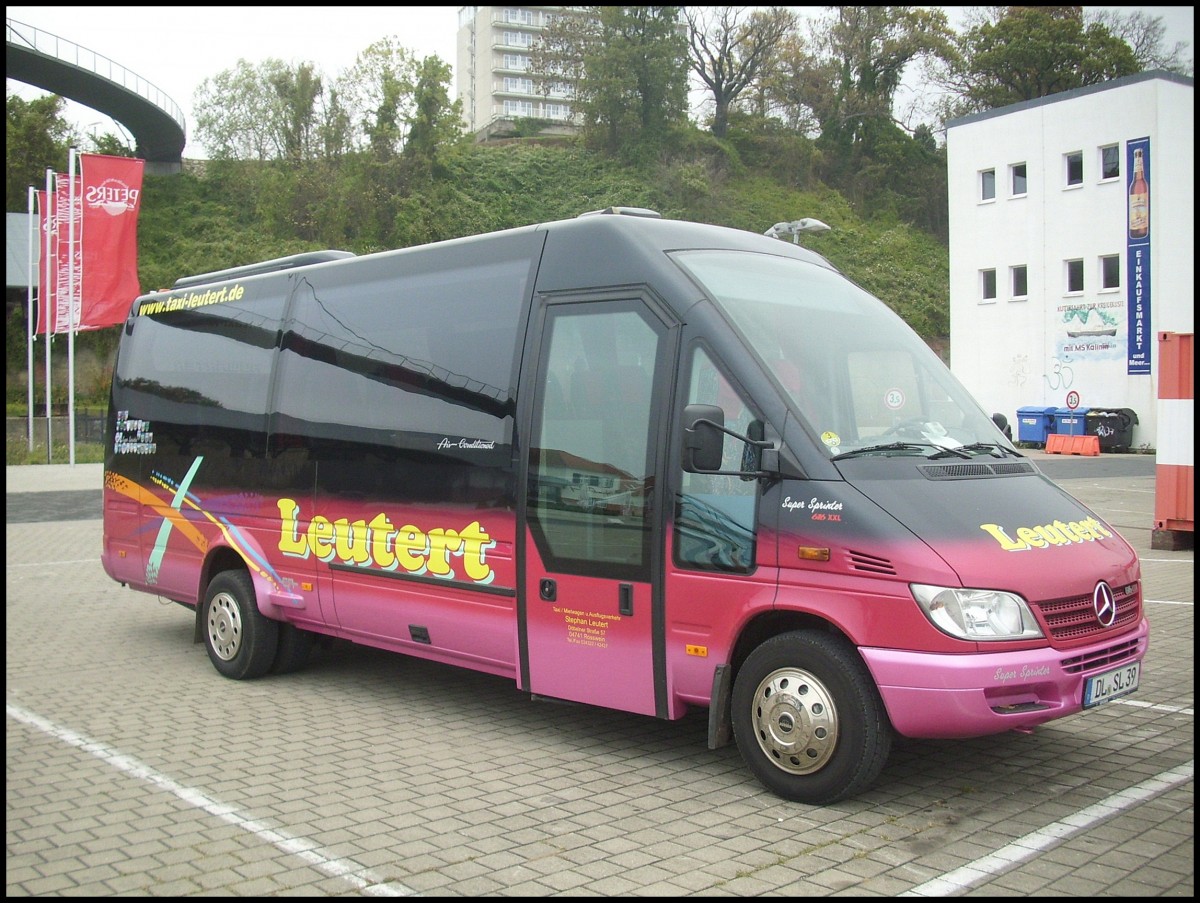 Mercedes Super Sprinter von Leutert aus Deutschland im Stadthafen Sassnitz.