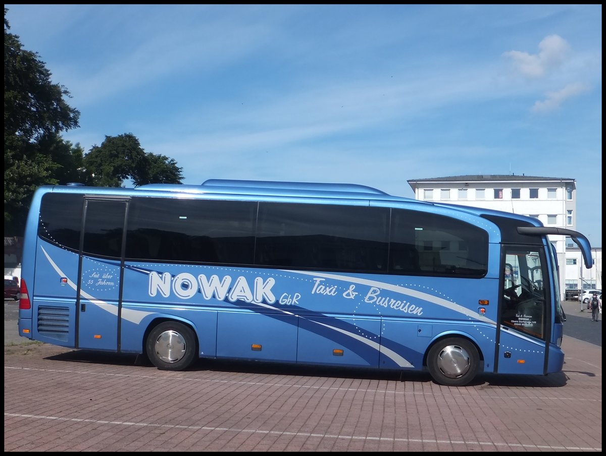 Mercedes Tourino von Nowak aus Deutschland im Stadthafen Sassnitz.