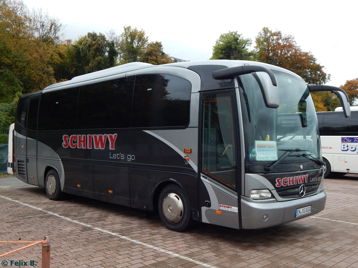 Mercedes Tourino von Schiwy aus Deutschland im Stadthafen Sassnitz.