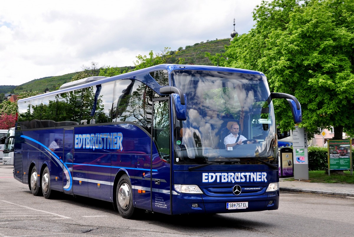 Mercedes Tourismo von Edtbrustner Reisen aus �sterreich am 7.5.2015 in Krems.