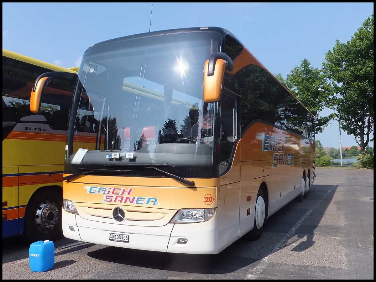 Mercedes Tourismo von Erich Saner aus der Schweiz in Stralsund.