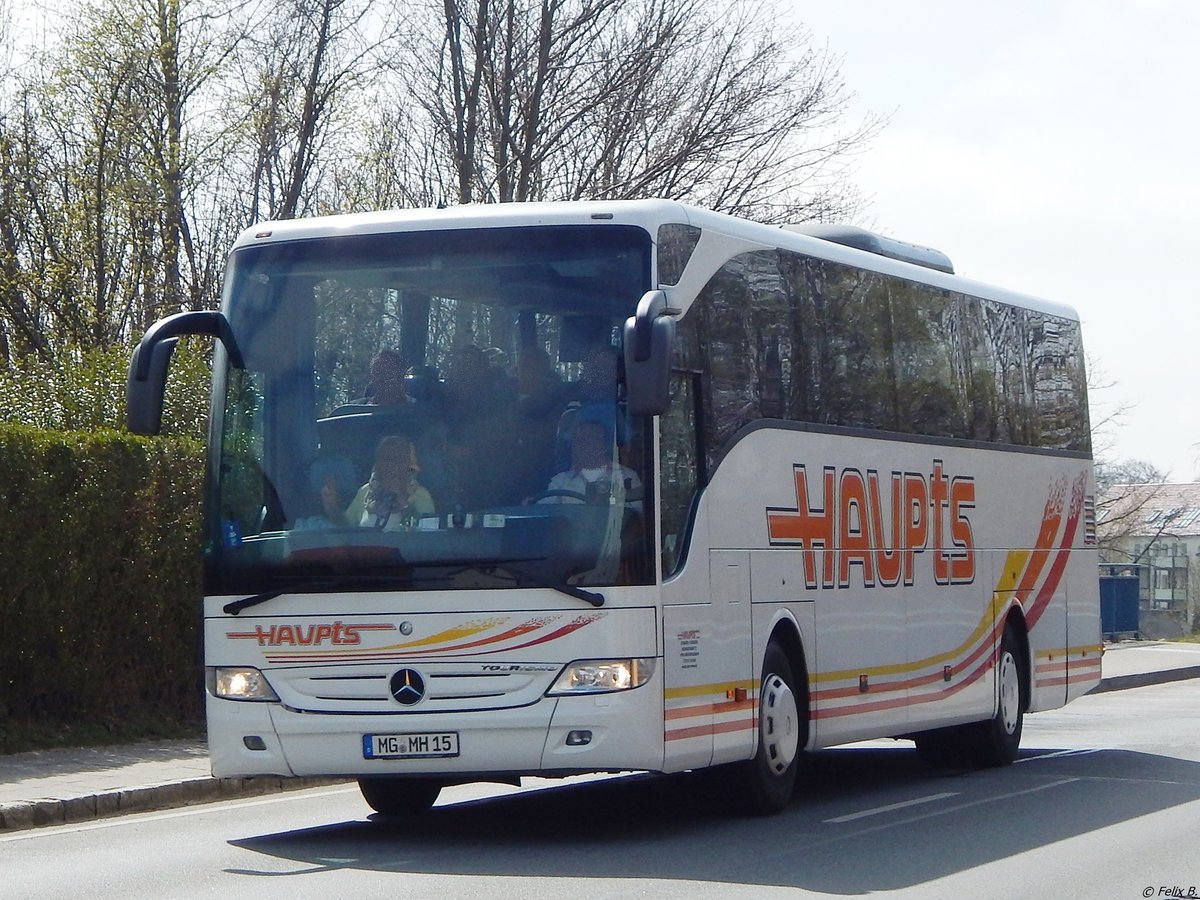 Mercedes Tourismo von Haupts aus Deutschland in Sassnitz. 