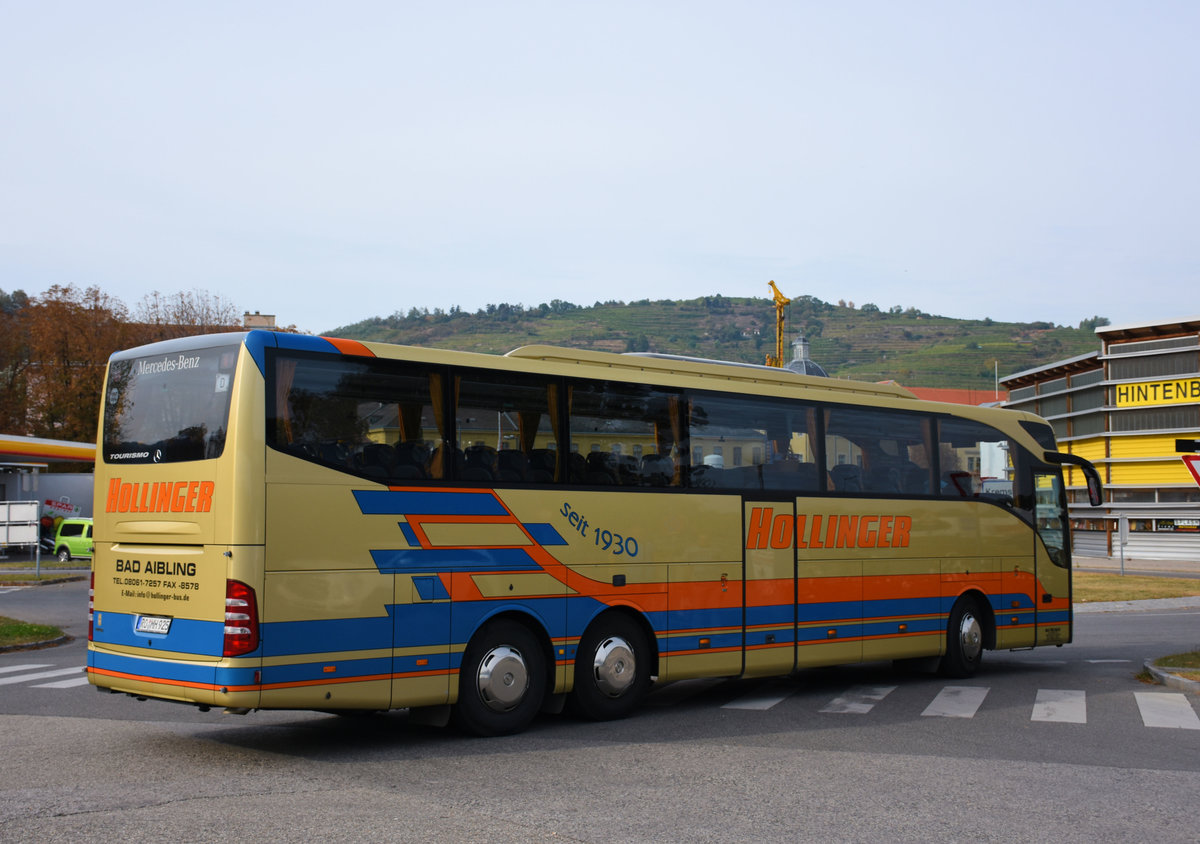 Mercedes Tourismo von Max Hollinger Reisen aus der BRD in Krems.