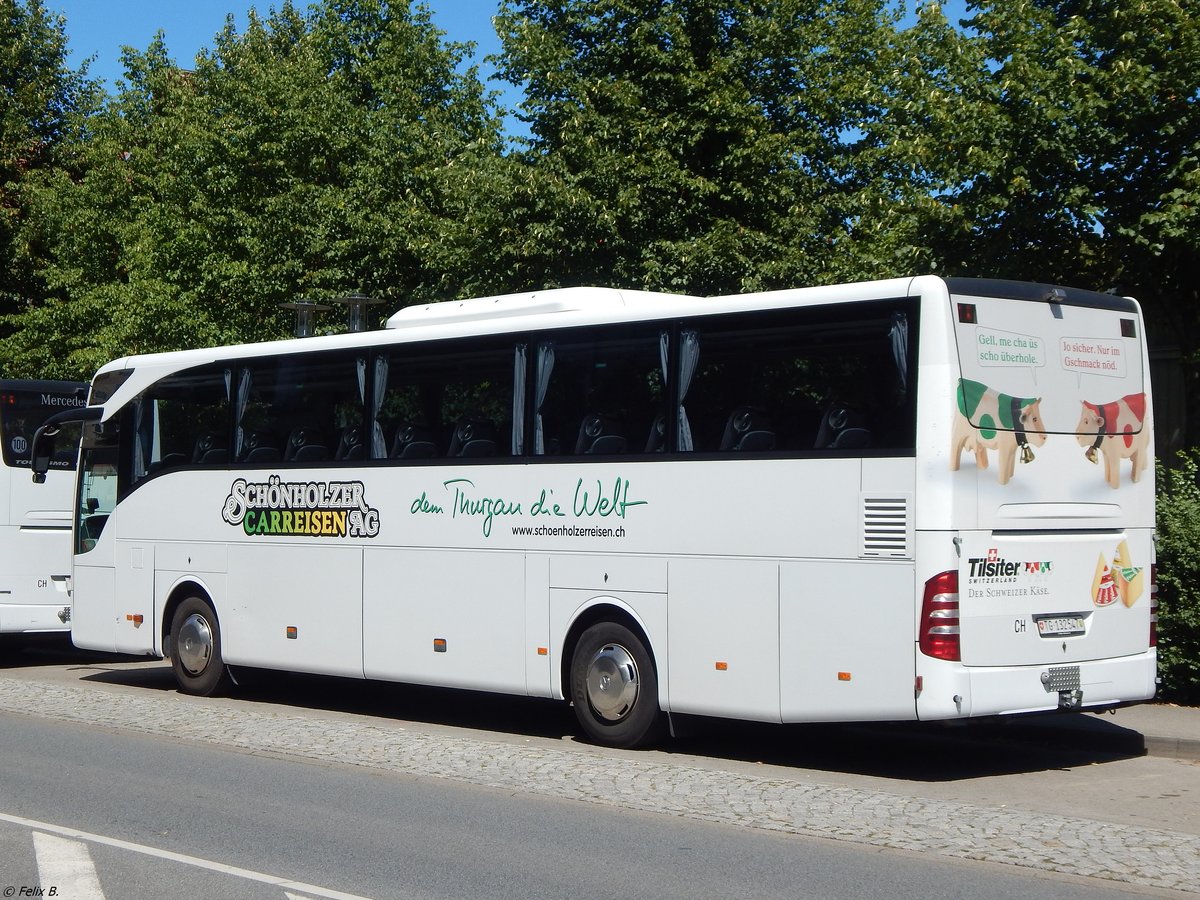 Mercedes Tourismo von Schönholzer Carreisen aus der Schweiz in Neubrandenburg.