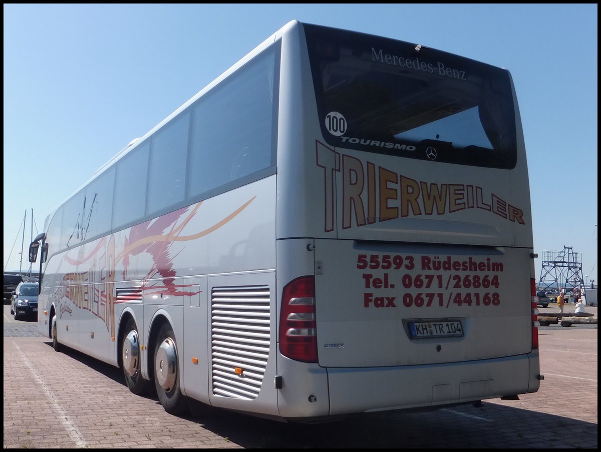 Mercedes Tourismo von Trierweiler aus Deutschland im Stadthafen Sassnitz.